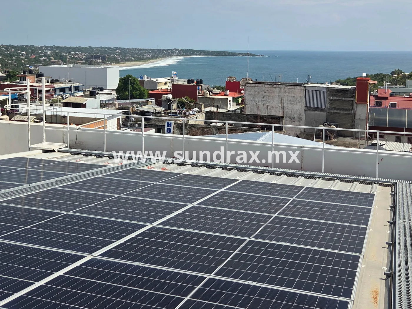 Sistema solar residencial instalado en Oaxaca