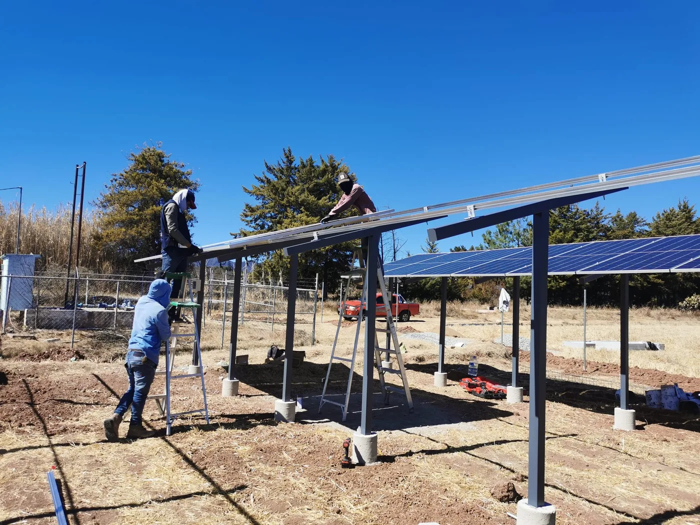 Paneles solares SUNDRAX instalados en Oaxaca