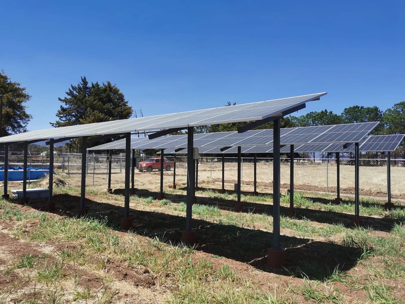 Instalación de energía solar en vivienda oaxaqueña